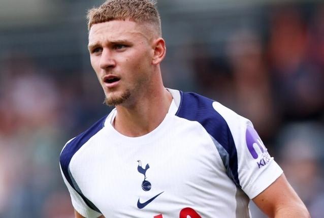 官方；热刺召回外租至斯托克城的20岁中场杰米-唐利